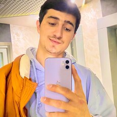 Артём, 27, Малгобек