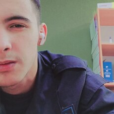 Артур, 22, Мыски
