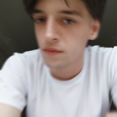 Паша, 20, Архангельск