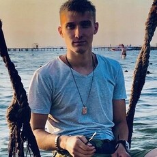 Илья, 24, Снигирёвка