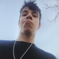 Артёмий, 19, Радужный (Владимирская область)