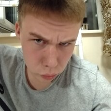 Яков, 19, Ульяновск