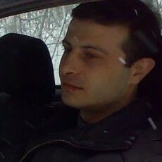 Анатолий, 21, Свободный