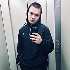 Олег, 26, Плавск