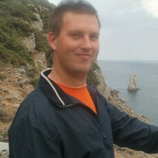 Лев, 44, Камышин