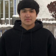 Илюха, 22, Макеевка