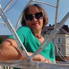 Лена, 62, Кремёнки