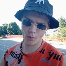 Евгений, 25, Отрадное