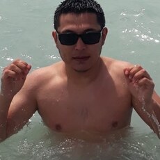 Илюха, 32, Стрежевой