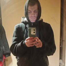 Петя, 23, Порхов