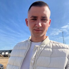 Кирюха, 24, Боготол
