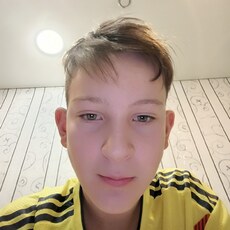 Лев, 24, Камень-на-Оби