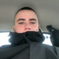 Харитон, 20, Куса