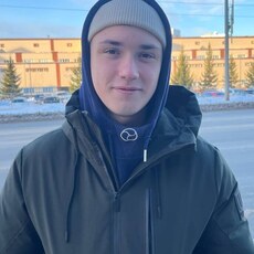 Юра, 22, Яровое