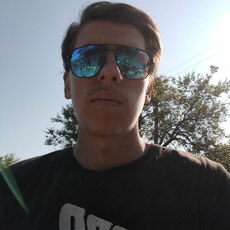 Виктор, 22, Семилуки