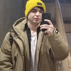 Петя, 21, Коммунар