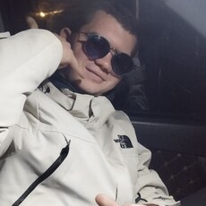 Константин, 21, Богучар