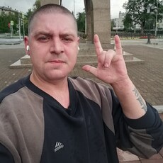 Глеб, 32, Стаханов