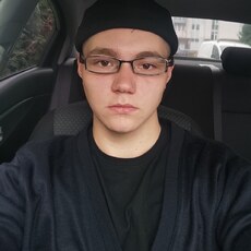 Олег, 20, Мезень
