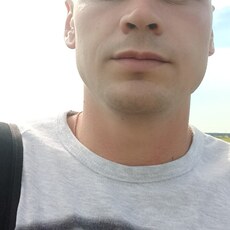 Андрюха, 28, Калининск