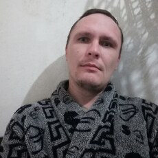 Кирилл, 37, Туринск