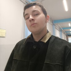 Василий, 20, Тайшет