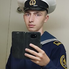 Толя, 20, Тула