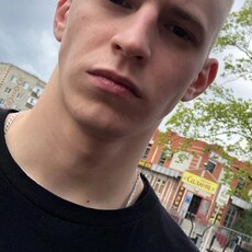 Эдуард, 22, Северск (ДНР)