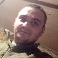 Никон, 32, Ржев