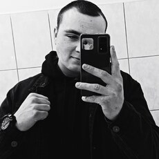 Михаил, 24, Угледар