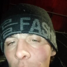 Демид, 32, Козловка