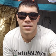 Олег, 38, Иланский