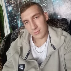 Денис, 23, Назрань