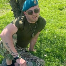 Лёня, 23, Череповец