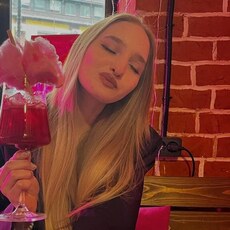 Карина, 24, Мещовск
