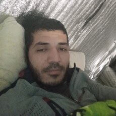 Родион, 26, Болотное