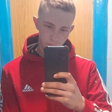 Матвей, 23, Суворов