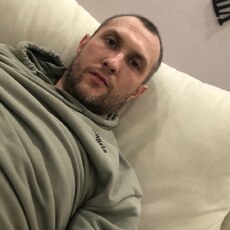 Валентин, 34, Короча