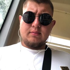 Игорь, 20, Сватово