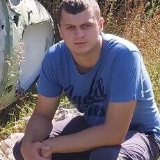 Валерий, 26, Княгинино
