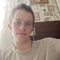 Виктор, 21, Зеленокумск