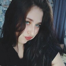 Нелли, 21, Санкт-Петербург