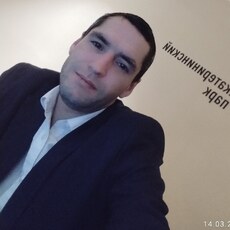 Артёмий, 33, Любим