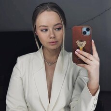 Виолетта, 21, Сергач