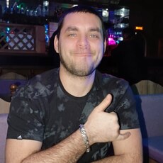 Виталий, 31, Елабуга