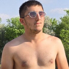 Давидик, 27, Алагир