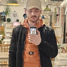 Виталя, 28, Стрежевой