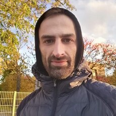 Евгений, 37, Обь