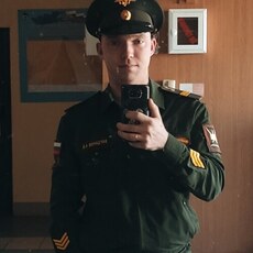 Лаврик, 25, Молодогвардейск