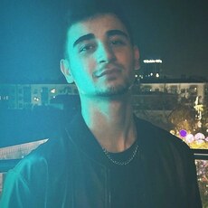 Кирилл, 20, Тосно